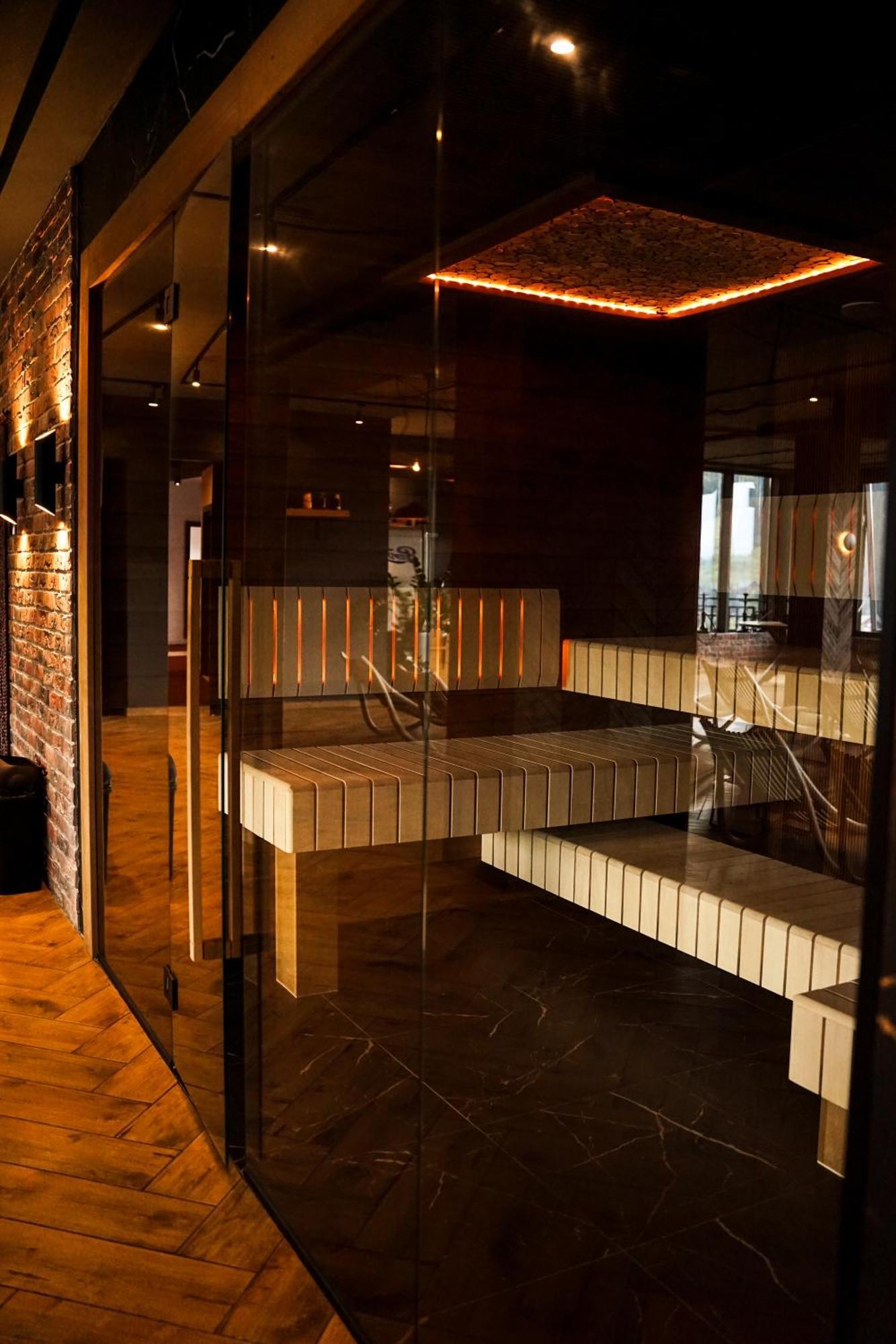 Premium Club Hotel 4*